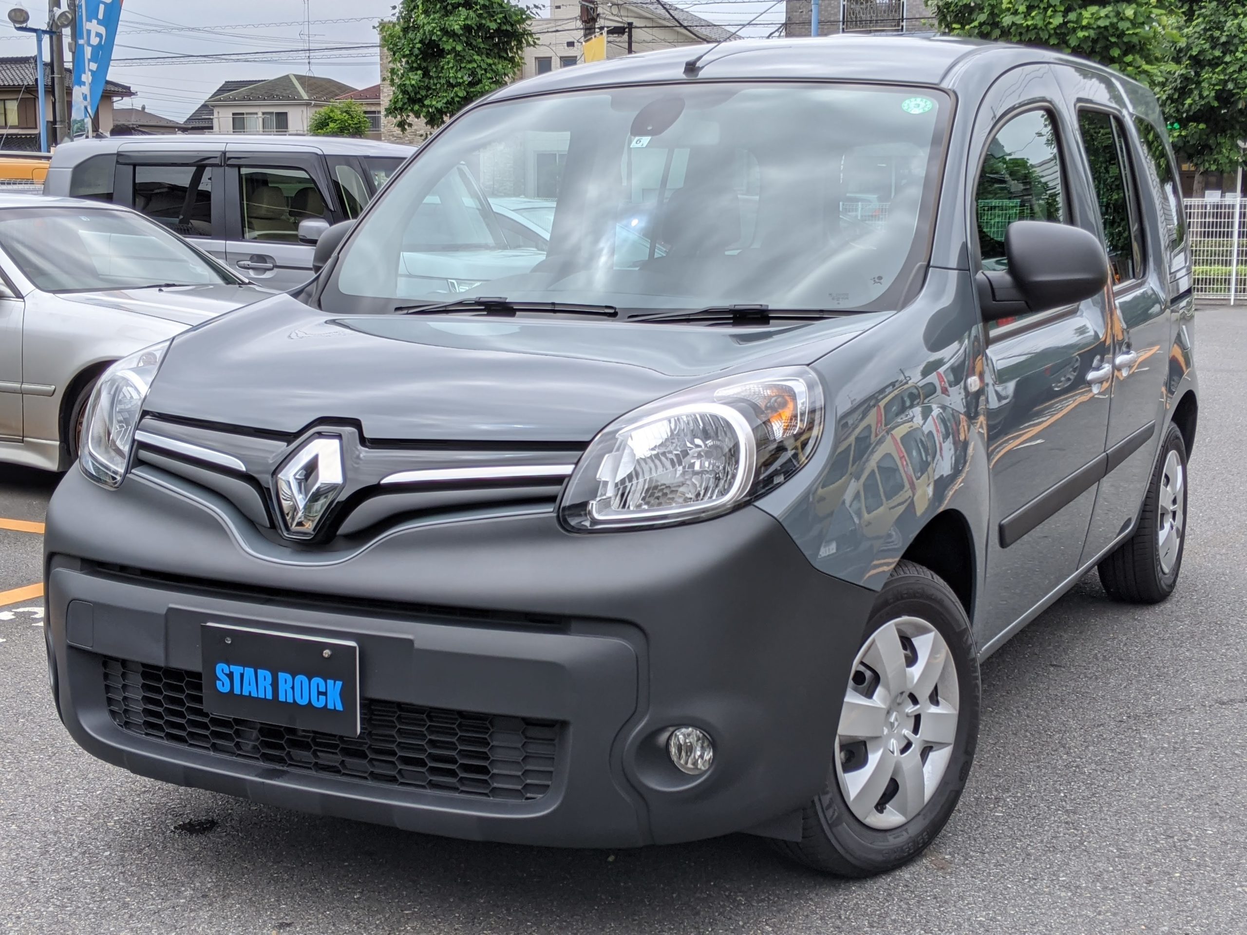 クルール グリ アーバン 新車 御納車 カングー中古車専門店 スターロック 公式